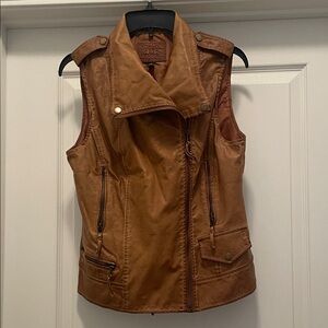 Chelsea & Violet Tan Faux Leather Vest‎